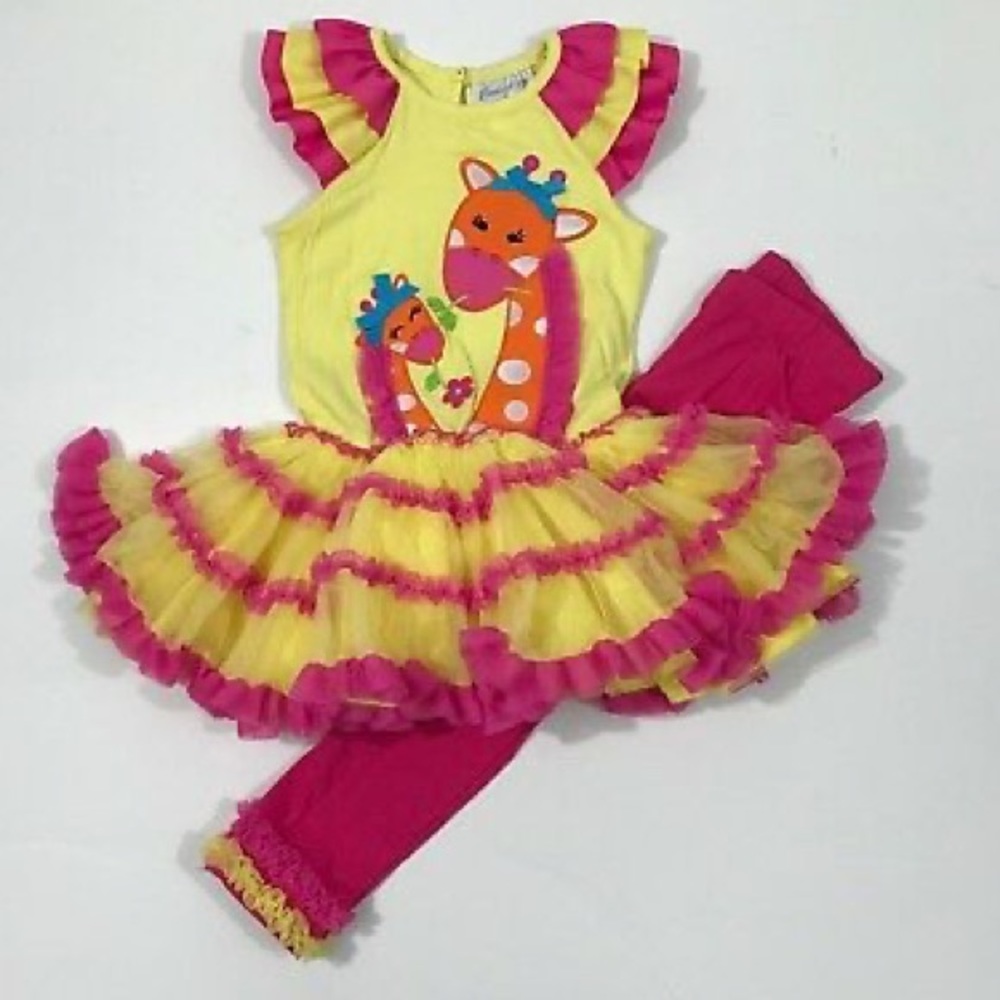 Giraffe Boutique Outfit!